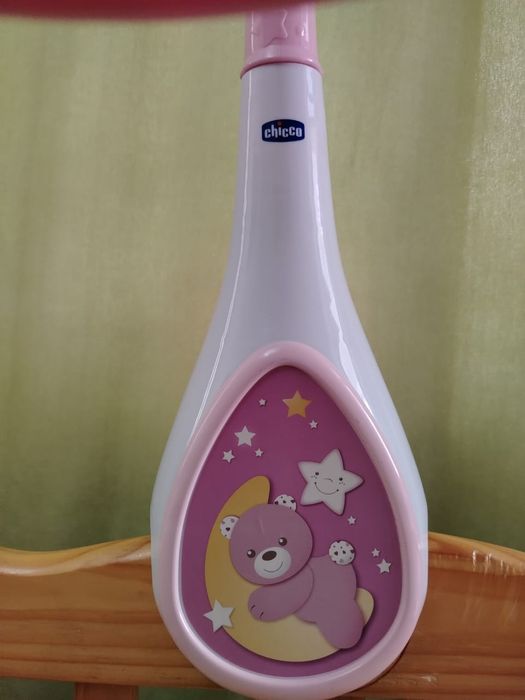 Продаю мобиль Chicco