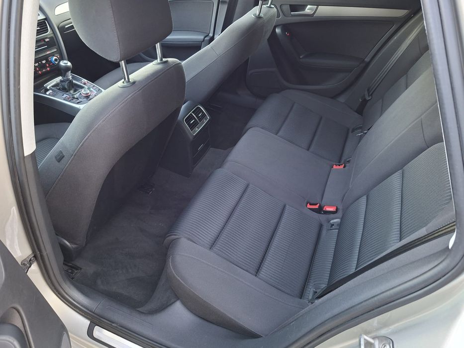 Audi A4 B8.5 ~ 2012/ 2.0d 143 Cp/Navi/Xenon/Led/2xClimatronic/Scaune incalzite!!Cash sau Rate!!!