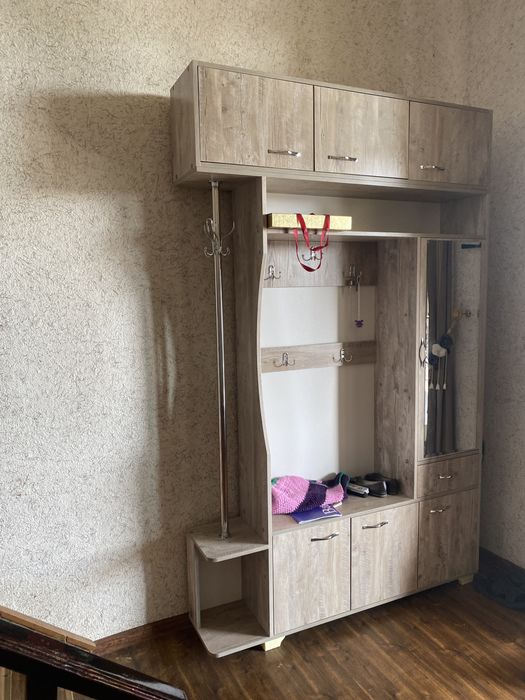 Прихожая мебель продаётся