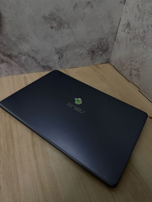 VivoBook Asus Laptop