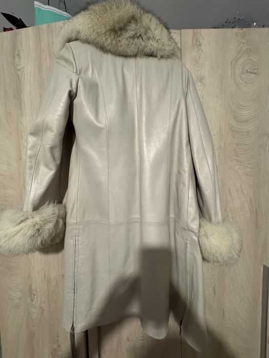 Palton piele naturala cu blana de vulpe