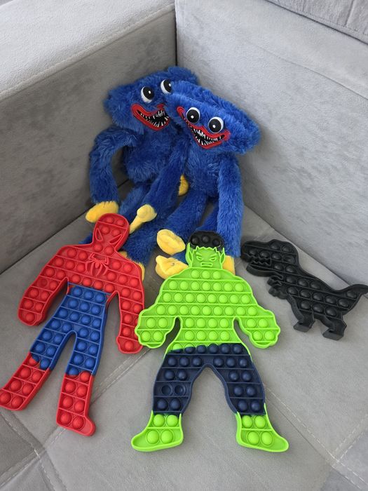 Продам игрушки и попиты