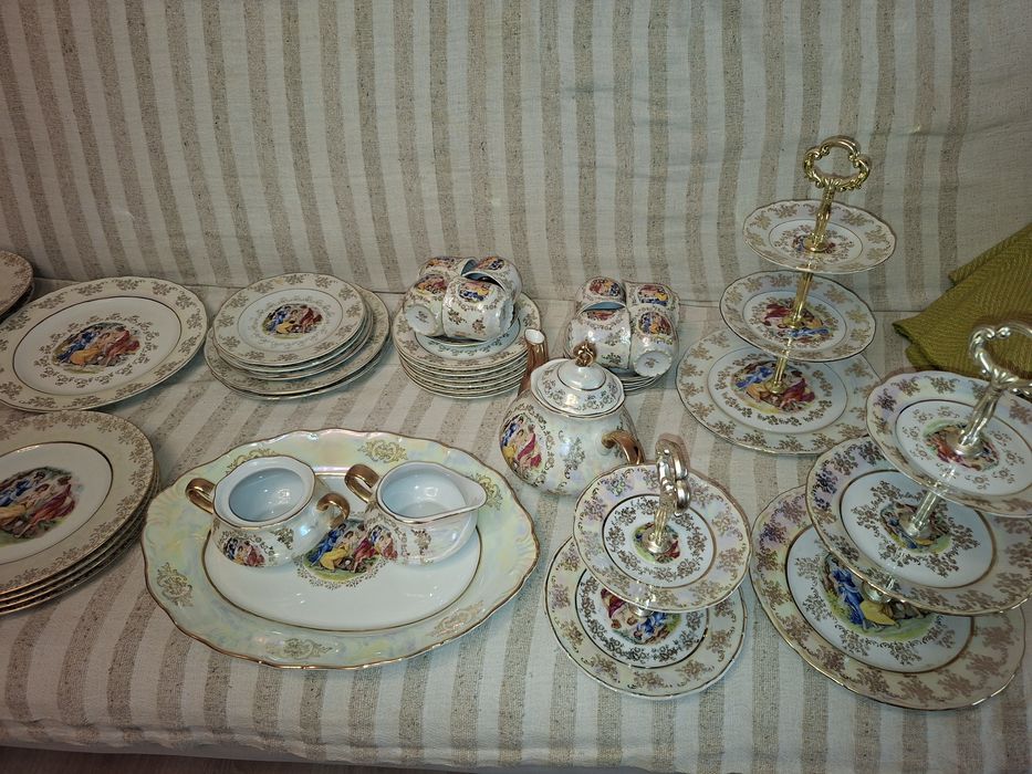 Посуда сервизы "Мадонна"