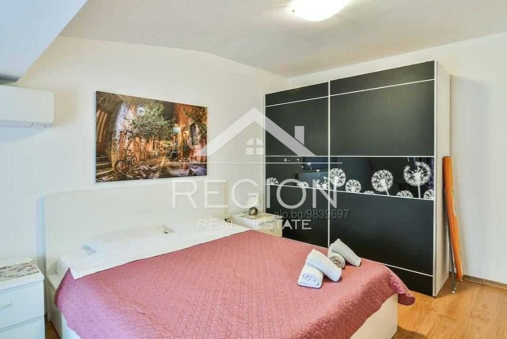 Дава се под наем Тристаен апартамент в Варна, Бриз - 76 кв.м за 700 € - Снимка #2