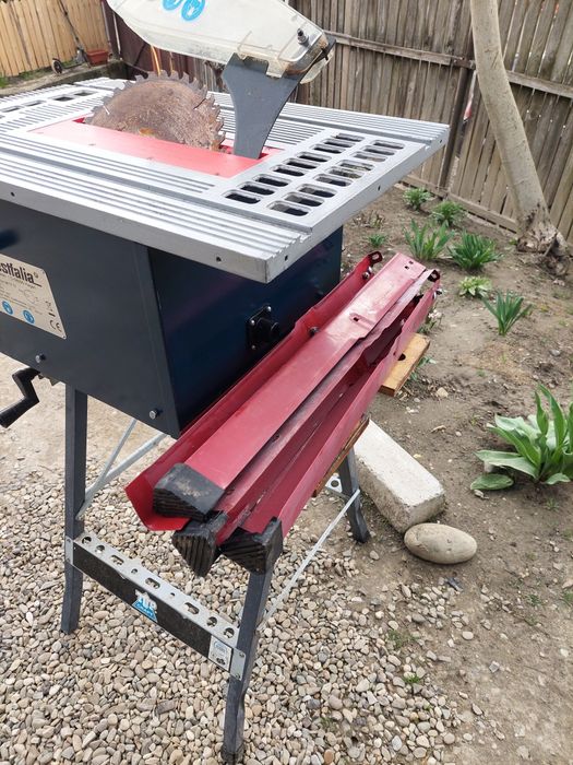 Banzic vertical METABO și circular pentru lemn de banc .