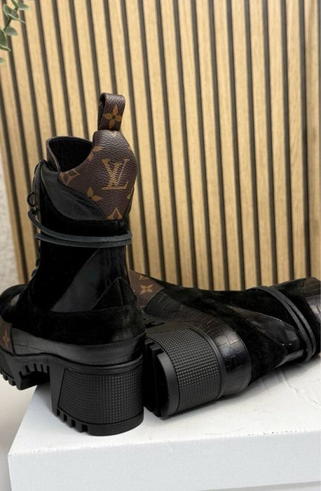 Stoc ghete dama Louis Vuitton