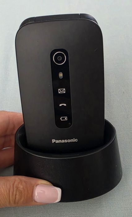 Мобилен телефон Panasonic KX TU-550