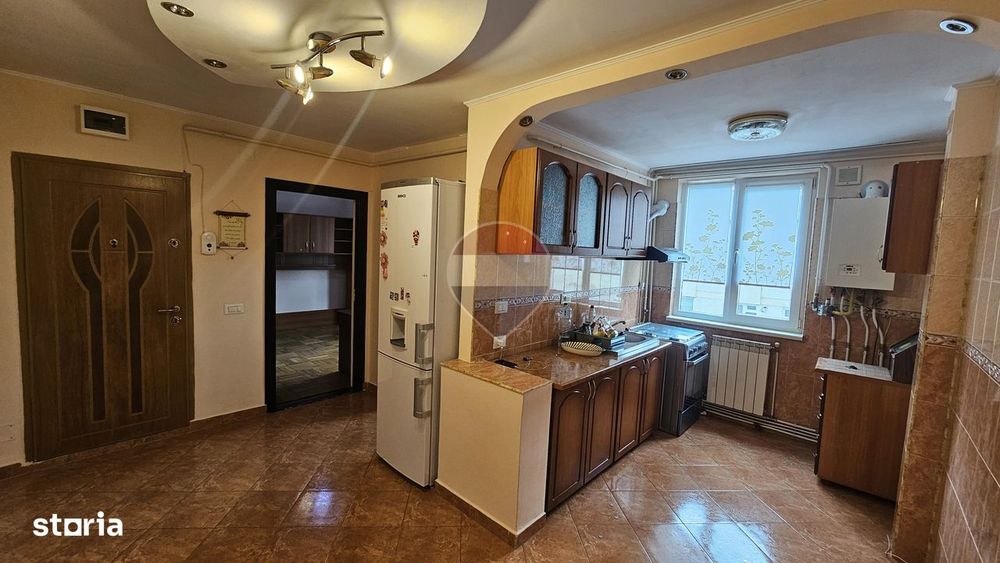 Apartament cu 2 camere de vânzare în zona Central — fotografia 1