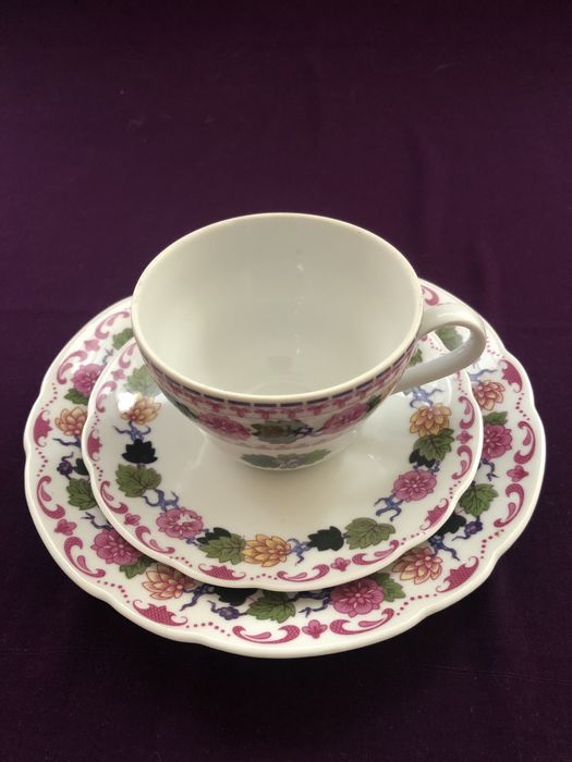 Набор чашки и тарелок ГДР