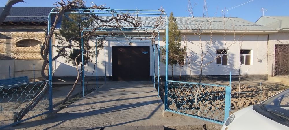 Ховли сотилади гулистон 3