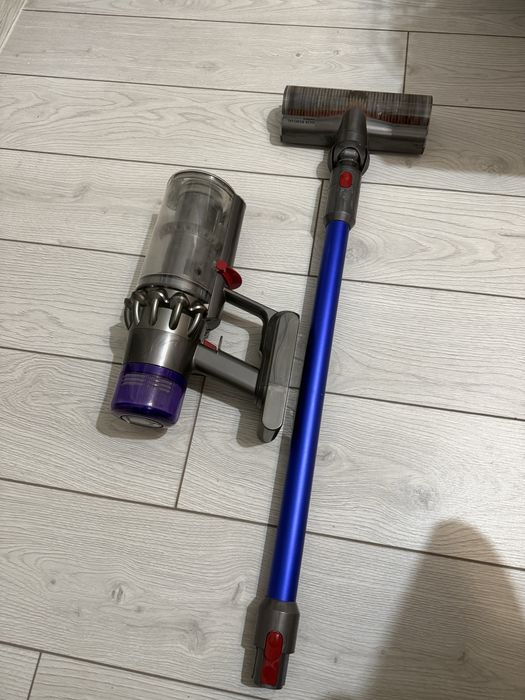 Dyson пылесос дайсон, торг есть