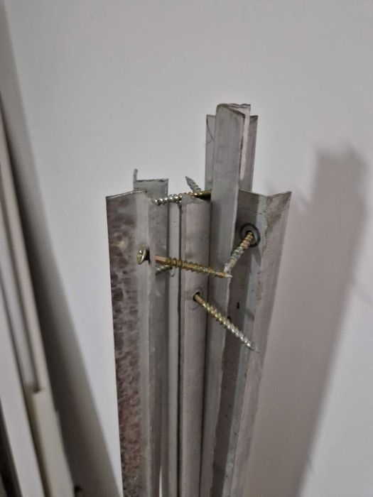 железный уголок рейка 8 штук, 1.5 мм толщина, длина 2м, 1.5 см кромки