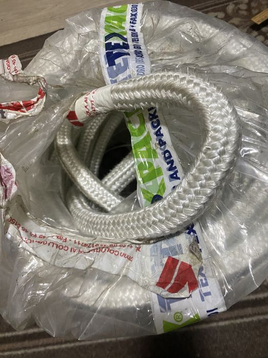 Уплотнительный шнур асбестоволоконный 20*20