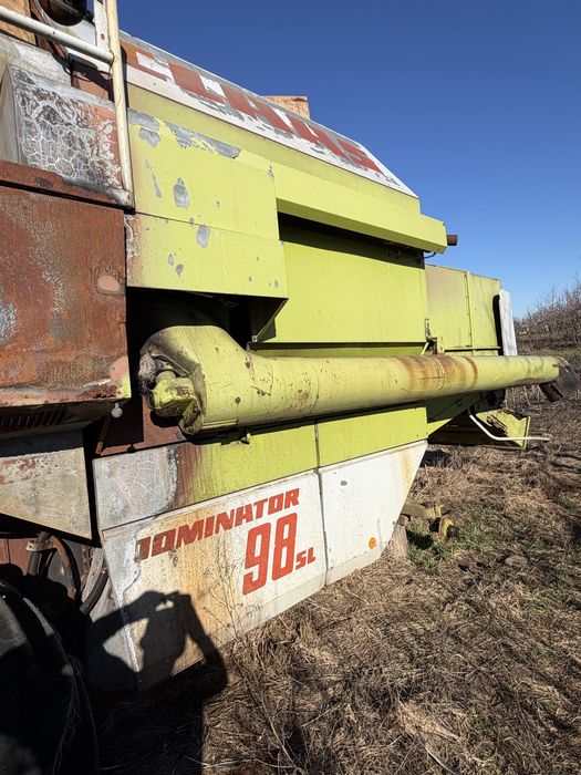 Dezmembrez combina claas dominator 98