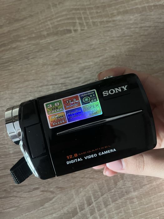 Камера ал,в поарок наушник