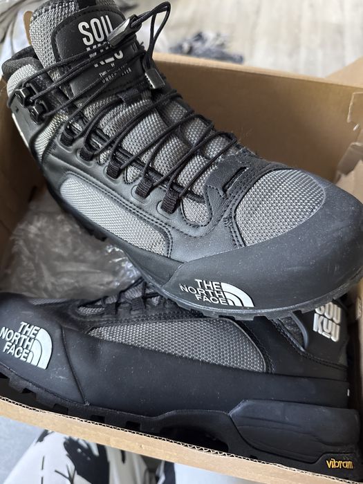 Зимние ботинки.