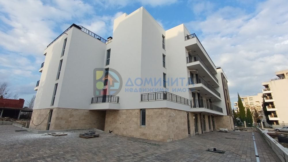 Продава се Двустаен апартамент в Царево - 66 кв.м за 659 €/кв.м - Снимка #2