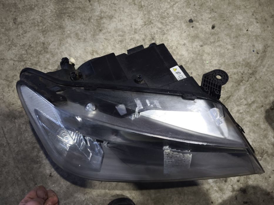 Far faruri stanga dreapta bixenon adaptive BMW X3 F25 2013