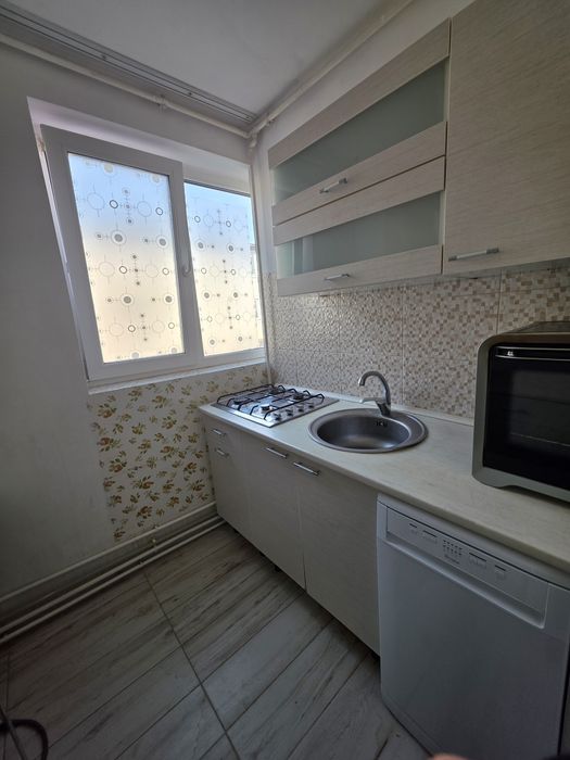 Inchiriez apartament sectorul 5