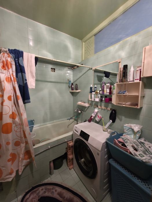 Продам квартиру в Домбрабад, ориентир школа 188 3х комнатная без ремон