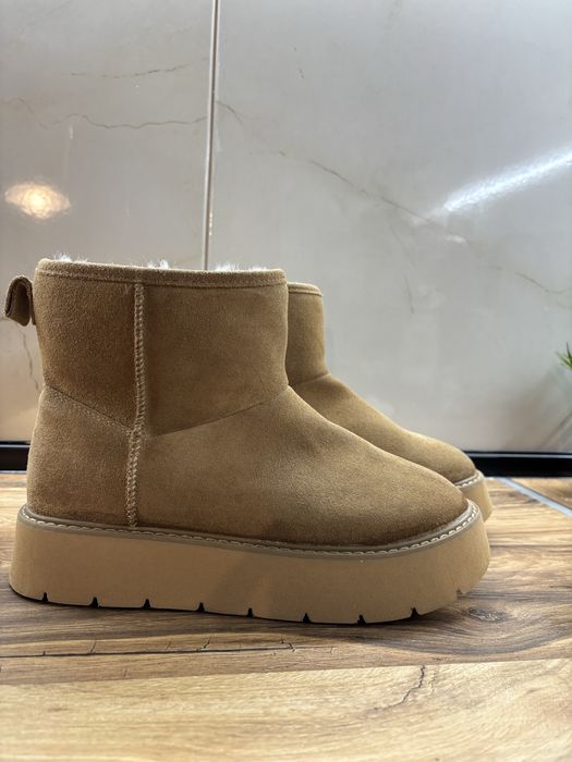 Дамски боти Stradivarius