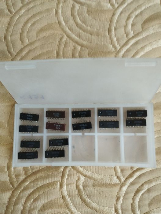 Нови руски интегрални схеми от серия К 131