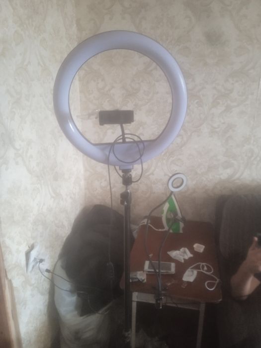 Продам две селфи лампы