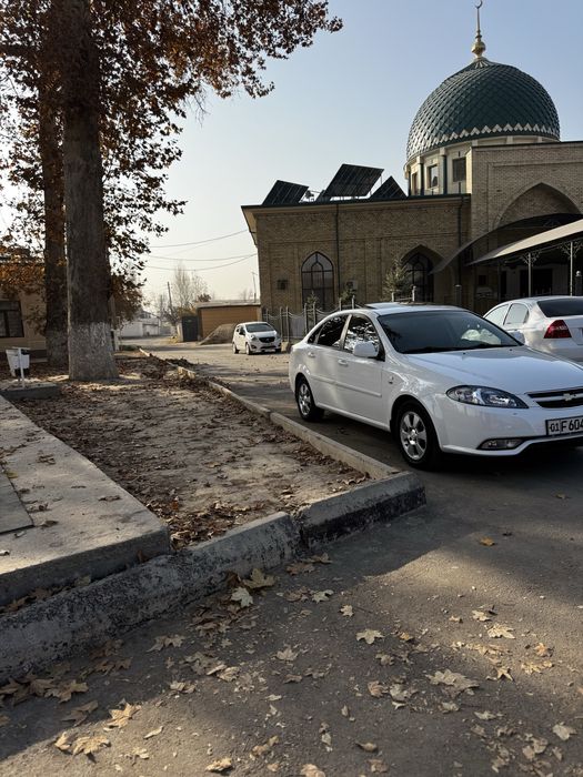 Jentra 2022 41 min probeg Polni shumka