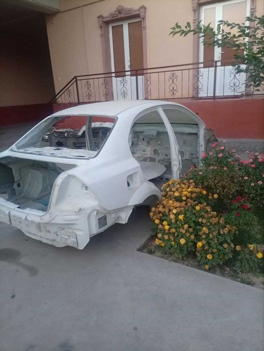 Nexia 3 kuzov sotiladi