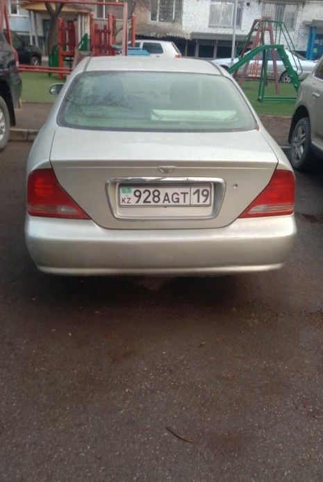 Продам срочно машину