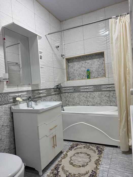 Shahriston metro atrofida 1 xonali kvartira ijaraga beriladi.