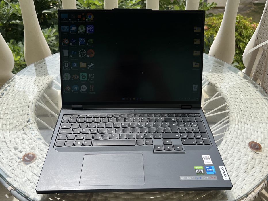 Лаптоп Lenovo Legion 5pro 16IRX8 Intel 17-13700HX RTX4070