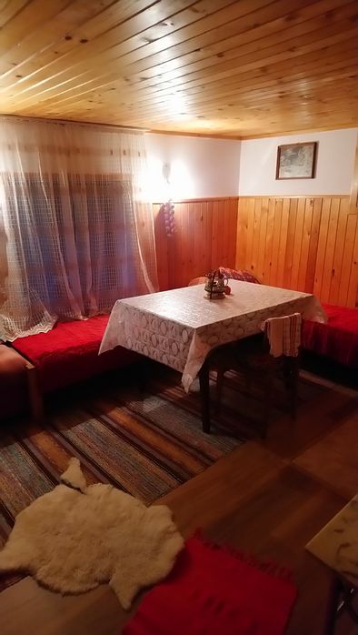 Продавам къща в село Островче