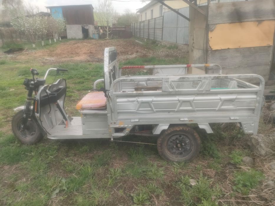 Продам трицикл электрический