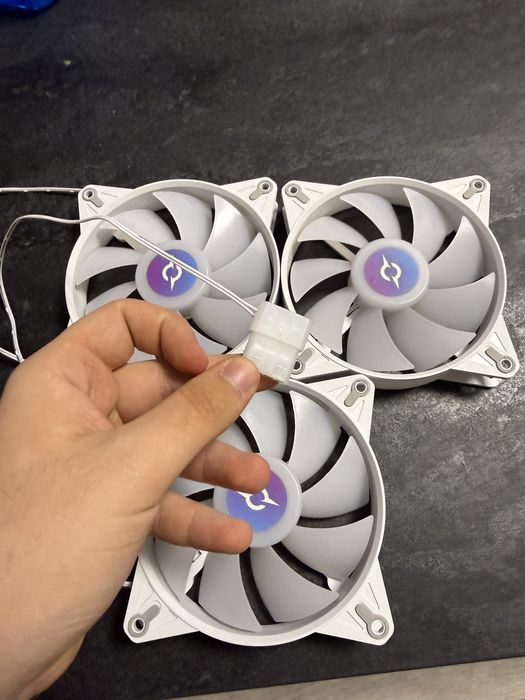 Vand ventilatoare AQIRYS