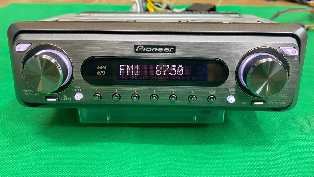 CD player auto Pioneer Deh P 77 MP-fata aluminiu ca nou Top sunet