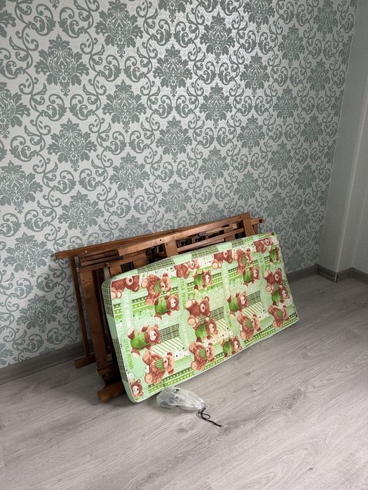 Отдам даром кровать детскую