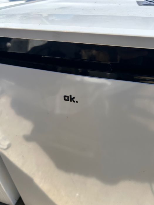 Продавам фризер със леки забележки , взимане само от място , след оглед и тест  Намира се в Нови Искър  Цена 130 евро / без коментар   0877145419