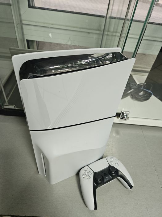 PS 5 slim cu disc /Digital