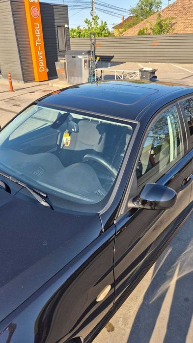 BMW 320 E90 manual,  facelift 2011, 2.0 diesel, 184 cp trapă, bixenon adaptiv