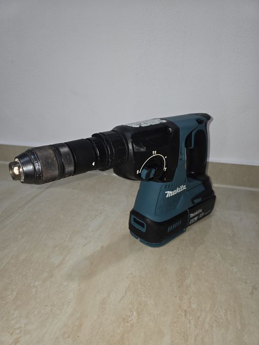 Rotopercutor Makita DHR 243
