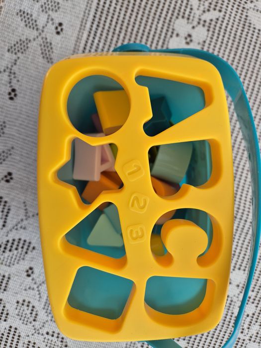 Проходилка лорели,пеещо мече и кубчета с кутийка