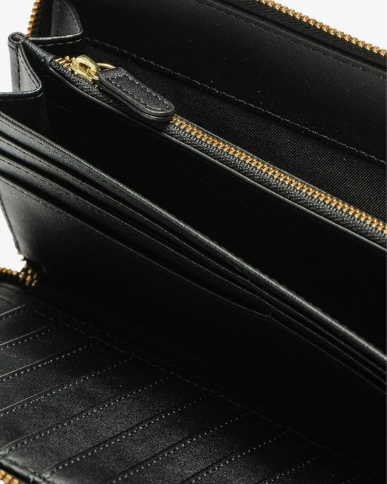 Оригинално дамско клъч портмоне клъч Love Moschino