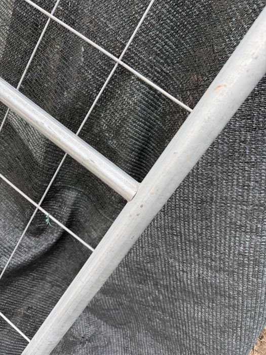 Строителна ограда - Порта