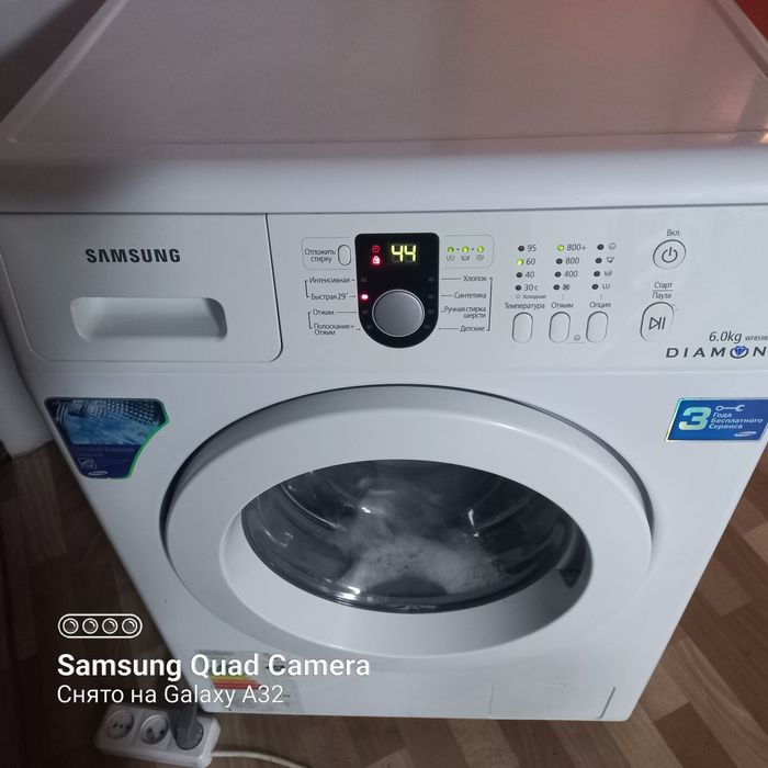 Продам стиральную машинку Samsung.