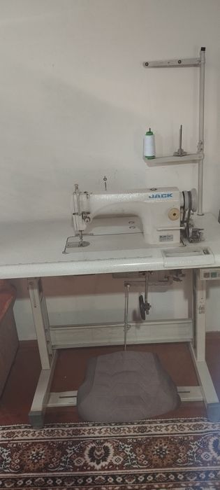 Jack Tikuv mashina sotiladi