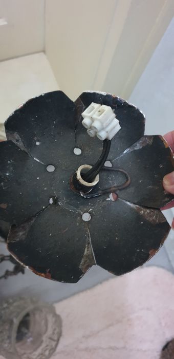 Полилей ковано желязо