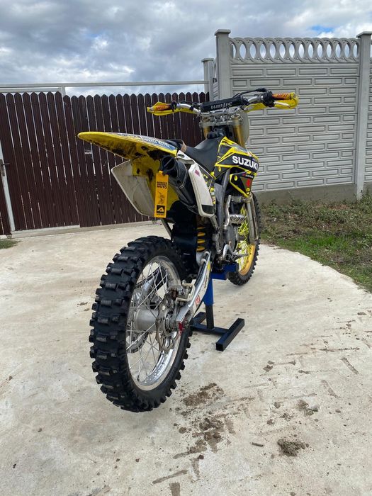 vand suziki rmz 250