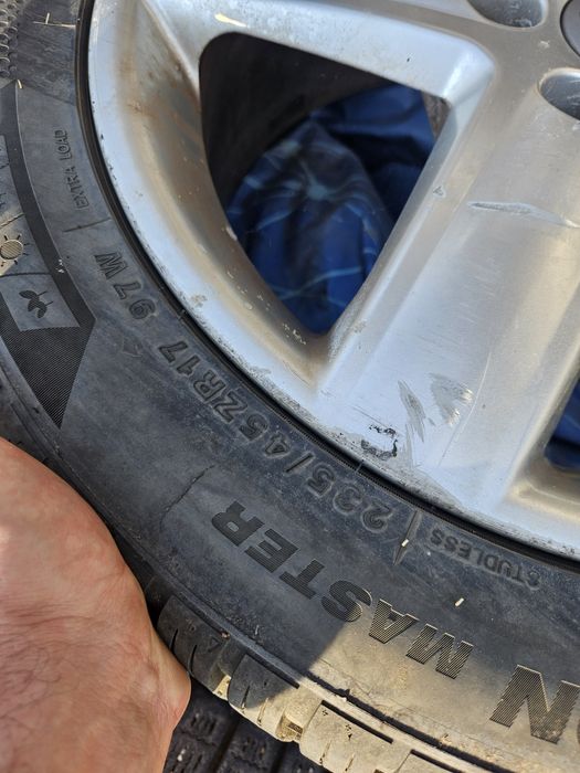 Лета джанта с гума за Audi a3 A4 235/45/17