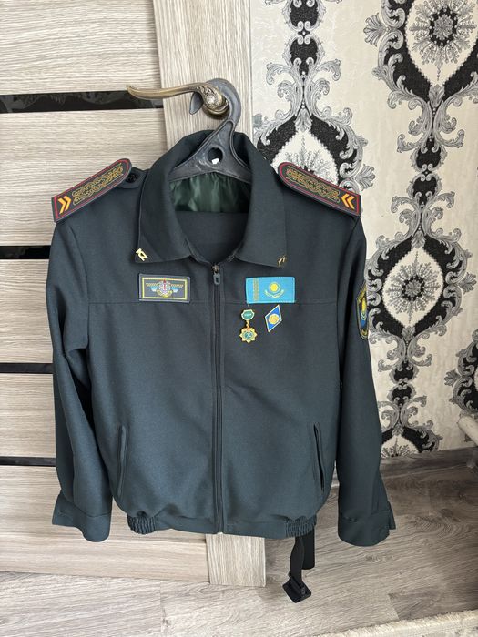 Продам порадную форму новая